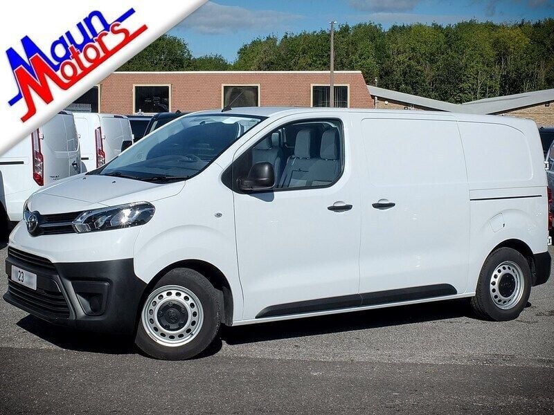 White Used 2023 Toyota Proace Active Van | £17,495 - Image 1/4