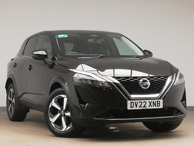 Black Used 2022 Nissan Qashqai N-Connecta SUV | £18,498 (Fair price) - Image 1/4