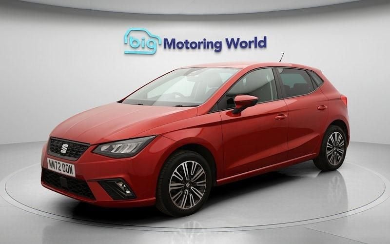 Used Seat Ibiza SE 95 HP (69 kW) 2022 Red Hatchback