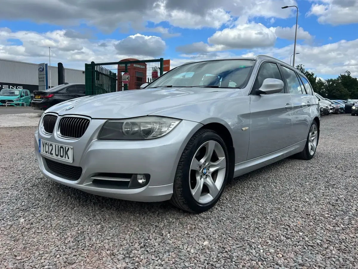 Used BMW 320 Exclusive 2012 Silver Estate
