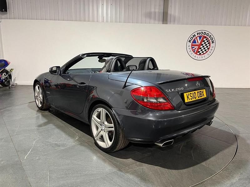 Used Mercedes SLK200 184 HP (135 kW) 2010 Tenorite grey Cabriolet