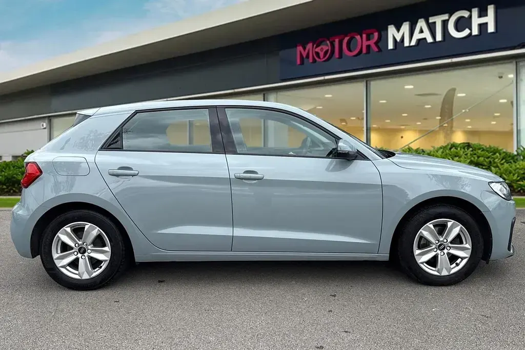Usado Audi A1 Sportback Performance 2021 Cinzento Citadino