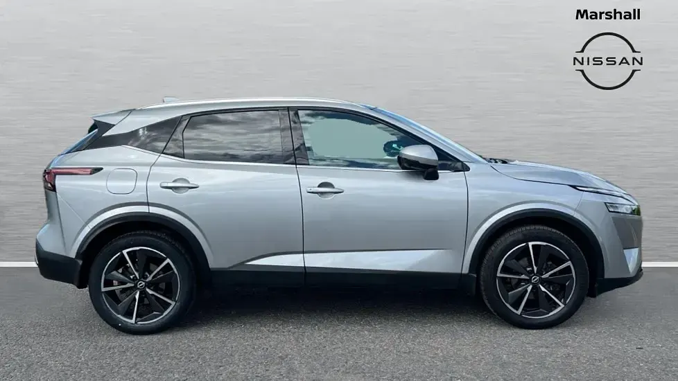 Used Nissan Qashqai Tekna 140 HP (102 kW) 2023 Silver SUV