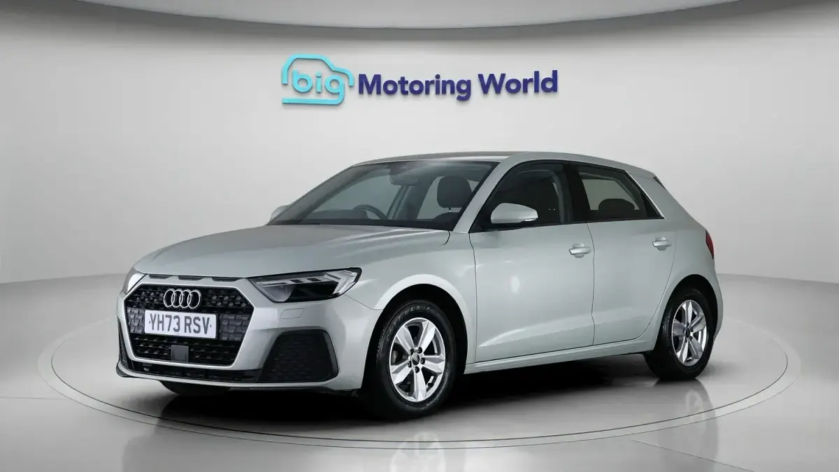 Second-hand Audi A1 Sportback 95 CP (69 kW) 2023 Argintiu Hatchback
