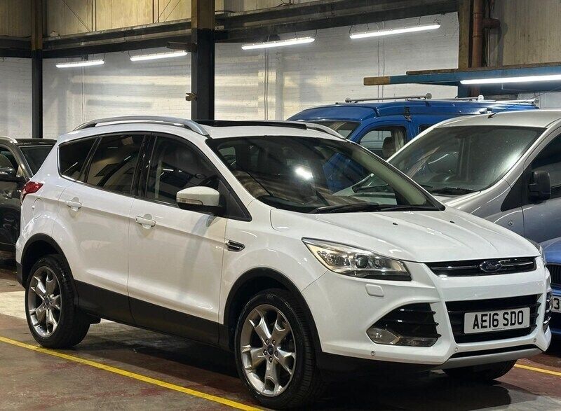 White Used 2016 Ford Kuga Titanium X SUV | £9,695 (Fair price) - Image 1/4