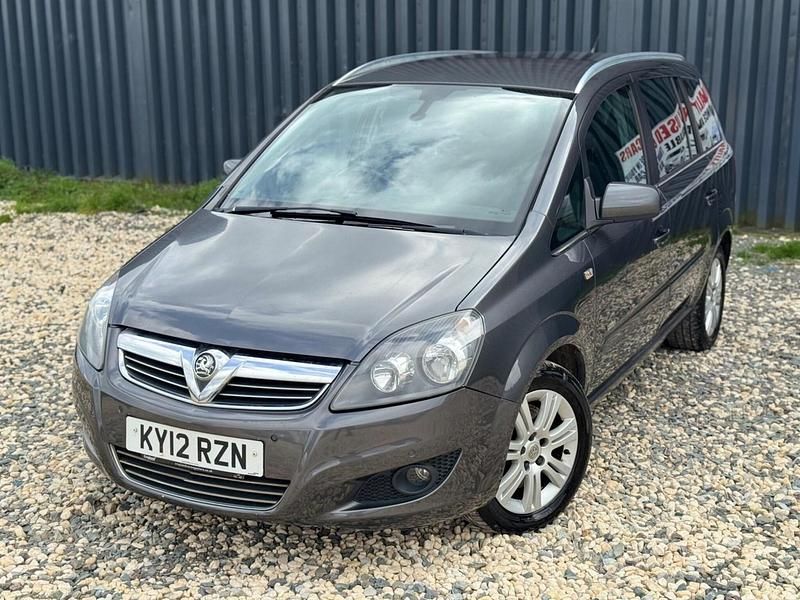 Used Vauxhall Zafira Design Edition 125 HP (91 kW) 2012 Grey MPV