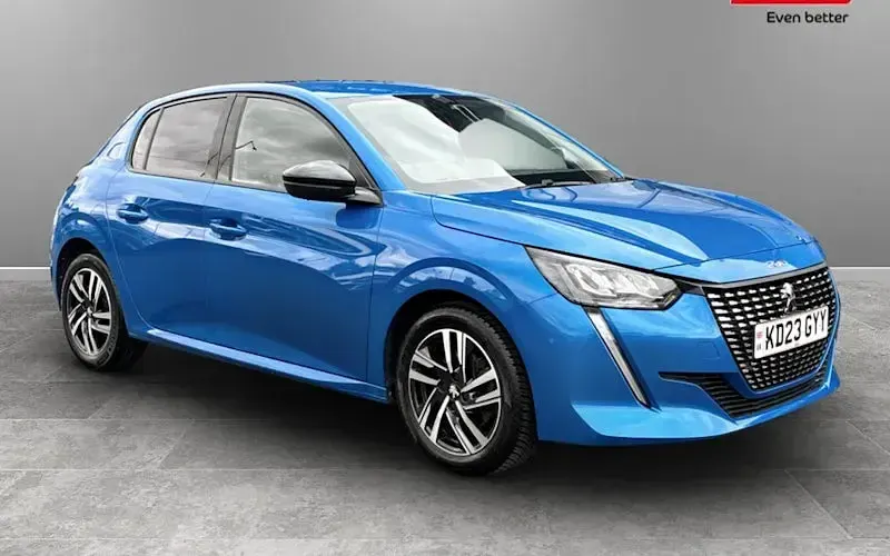 Used Peugeot 208 Allure+ 102 HP (75 kW) 2023 Hatchback
