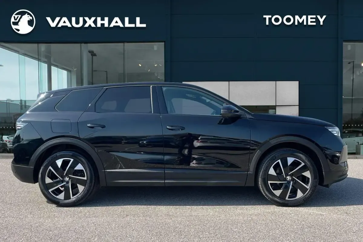 New Vauxhall Grandland X Ultimate 136 HP (100 kW) 2025 Black SUV