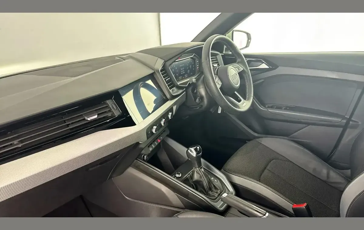 Used Audi A1 S-Line 147 HP (108 kW) 2023 Silver SUV