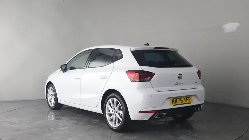 New Seat Ibiza FR 115 HP (84 kW) 2025 White Hatchback