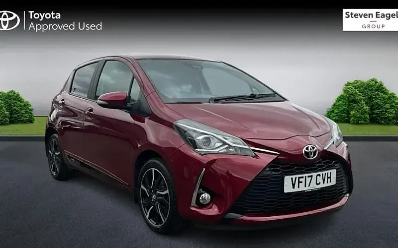 Used Toyota Yaris Design 111 HP (81 kW) 2017 Hatchback