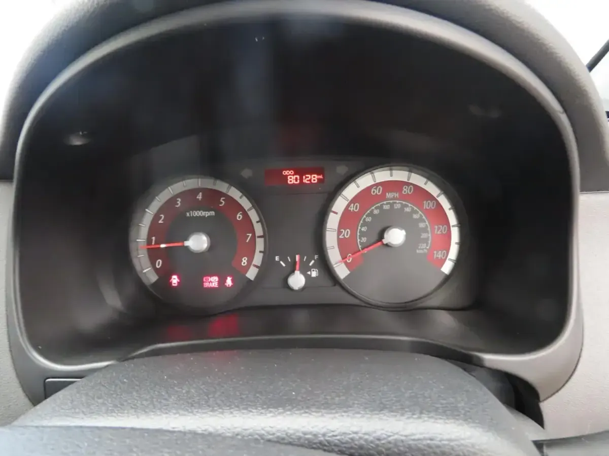 Used Kia Rio 2010 White Hatchback