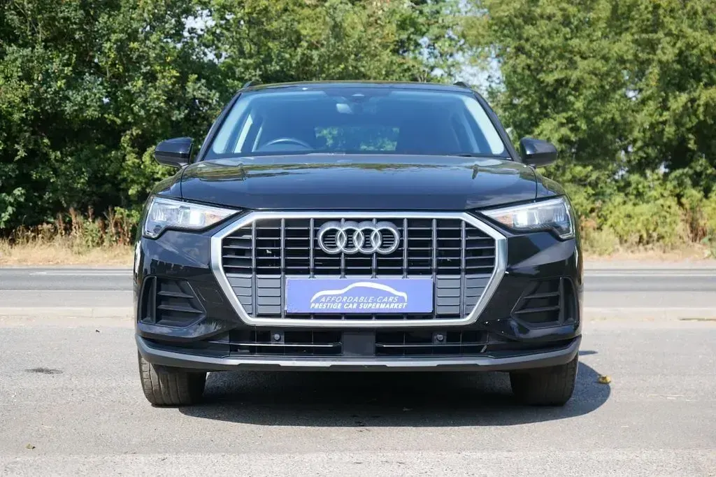 Used Audi Q3 Comfort 150 HP (110 kW) 2022 Black SUV