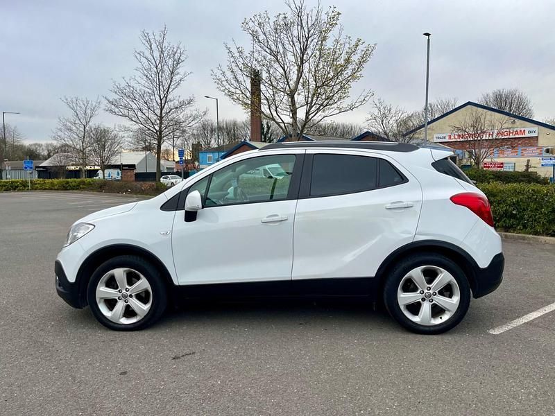 Used Vauxhall Mokka 115 HP (84 kW) 2013 White SUV