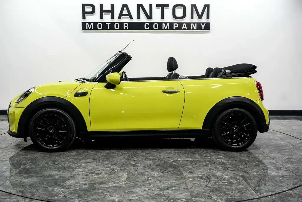 Used Mini Cooper Cabriolet Classic 136 HP (100 kW) 2022 Yellow Cabriolet