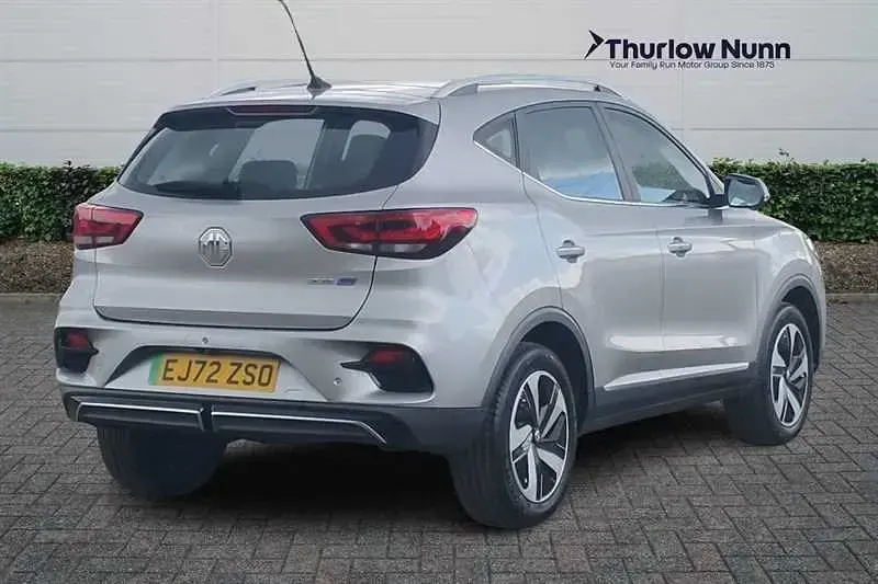 Usado MG ZS Trophy 130 kW (177 HP) 2022 Prateado SUV