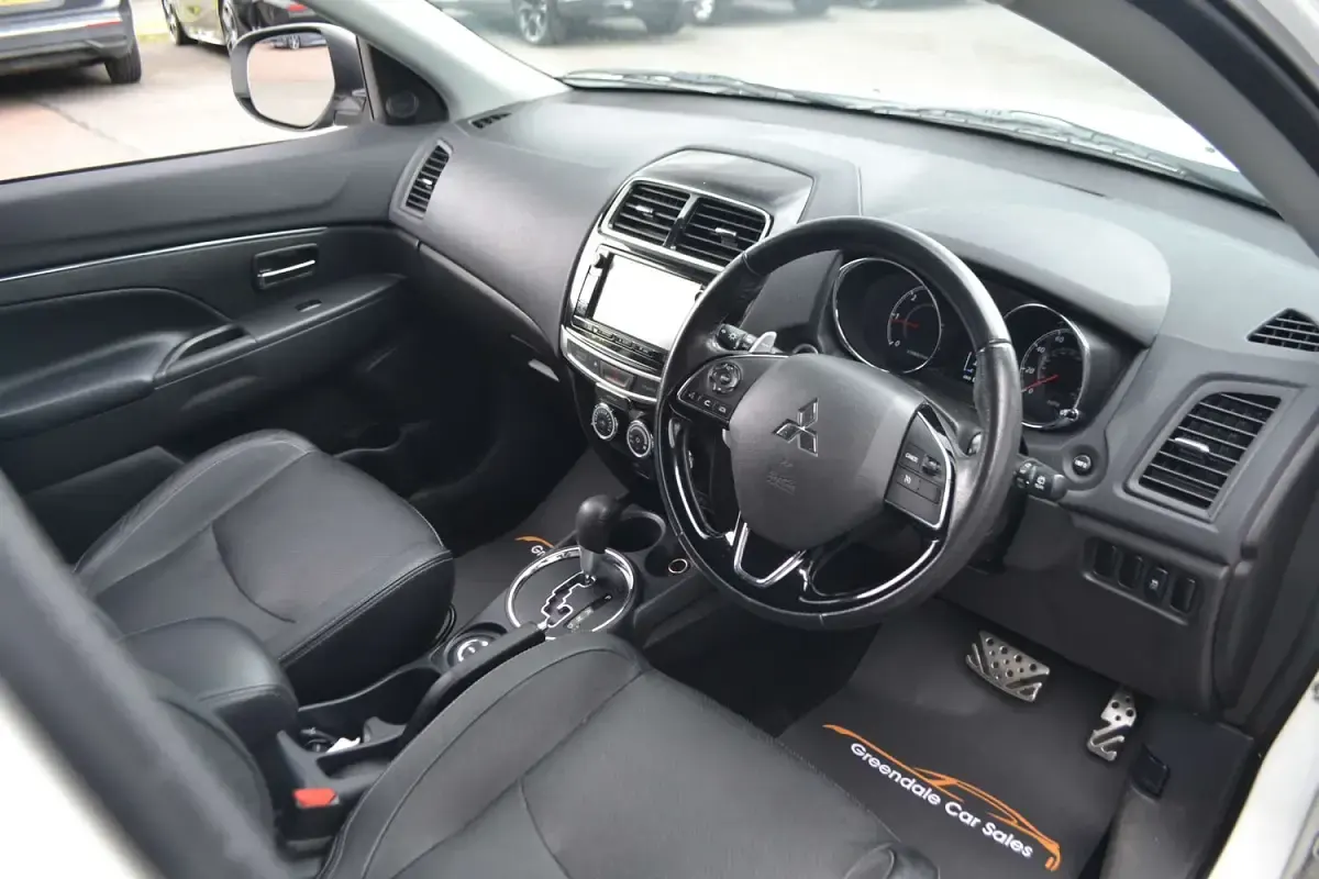 Used Mitsubishi ASX 150 HP (110 kW) 2018 White SUV