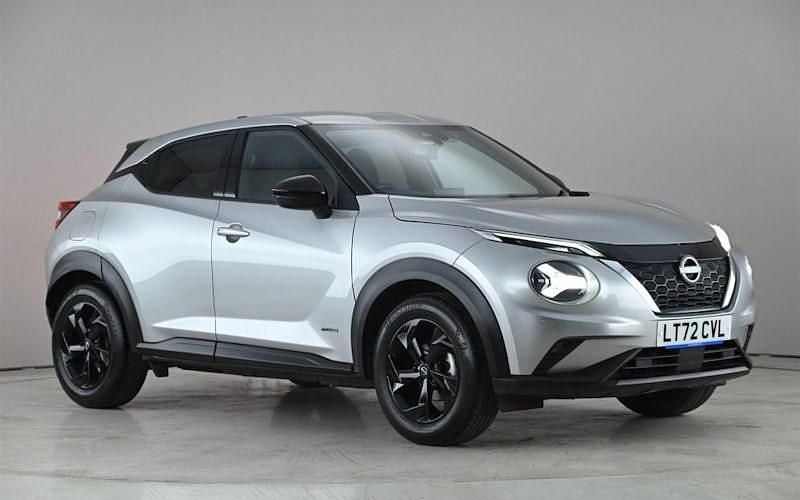 Used Nissan Juke N-Connecta 143 HP (105 kW) 2023 Silver SUV