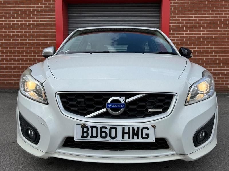 Used Volvo C30 R-Design 115 HP (84 kW) 2010 White Hatchback