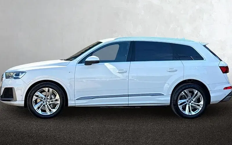 Used Audi Q7 S-Line 340 HP (250 kW) 2024 SUV