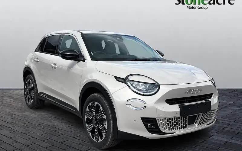 Used Fiat 600 136 HP (100 kW) 2025 SUV