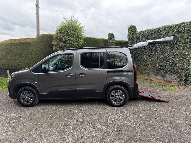 Used Peugeot Rifter Allure 2024 Grey MPV