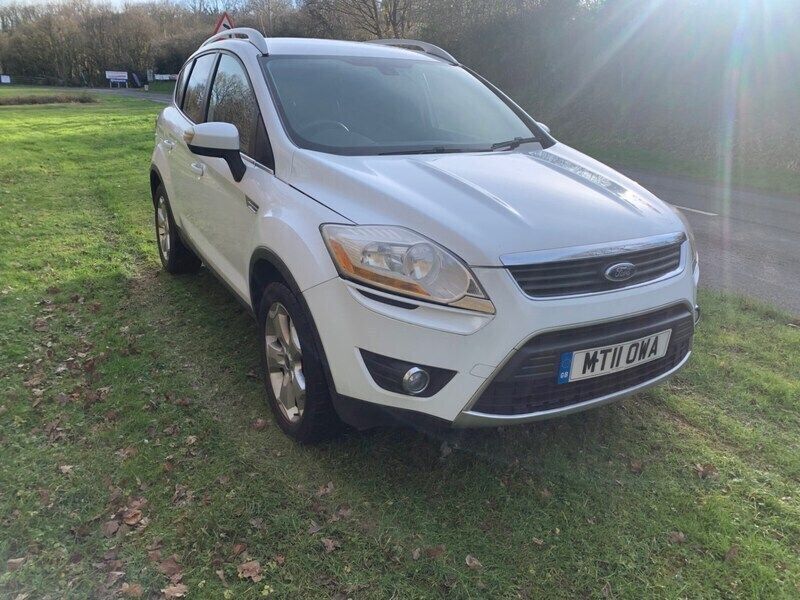 Used Ford Kuga Titanium 140 HP (102 kW) 2011 White SUV