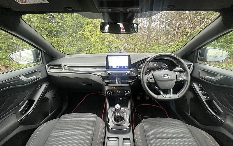 Used Ford Focus ST-Line 155 HP (114 kW) 2021 Hatchback