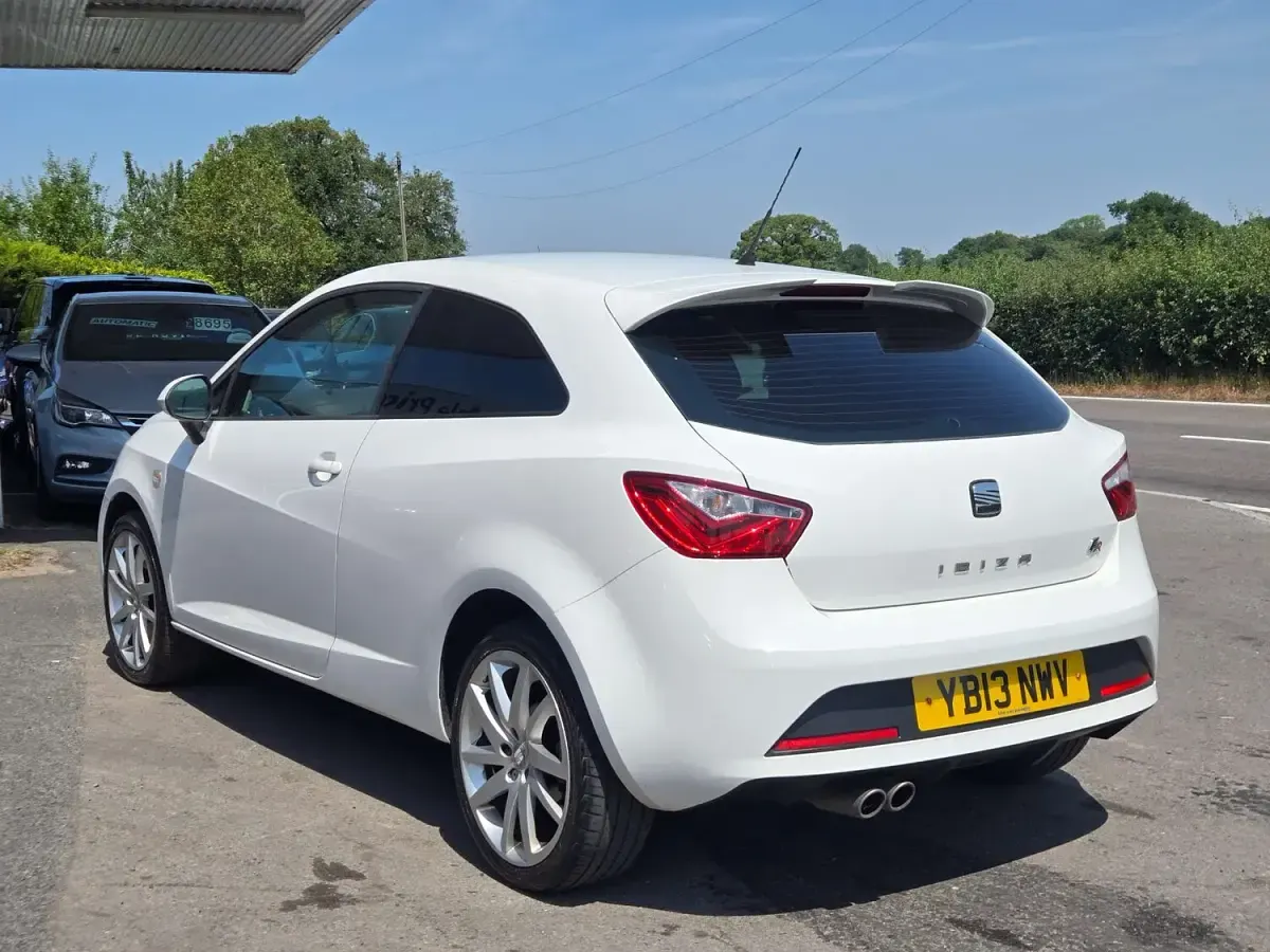 Used Seat Ibiza FR 2013 White Hatchback
