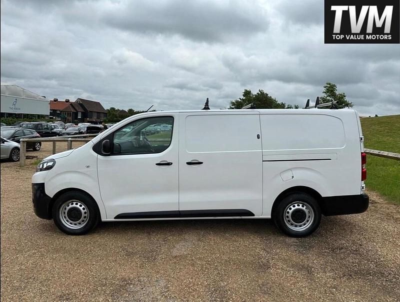 Used Citroën Dispatch 2020 White MPV