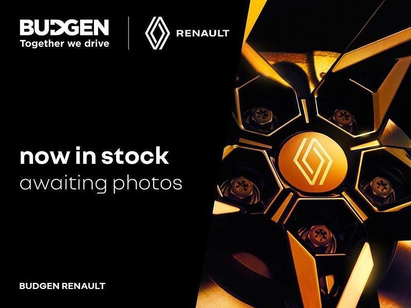 White/black Used 2025 Renault Captur Esprit Alpine SUV | £25,903 - Image 1/2