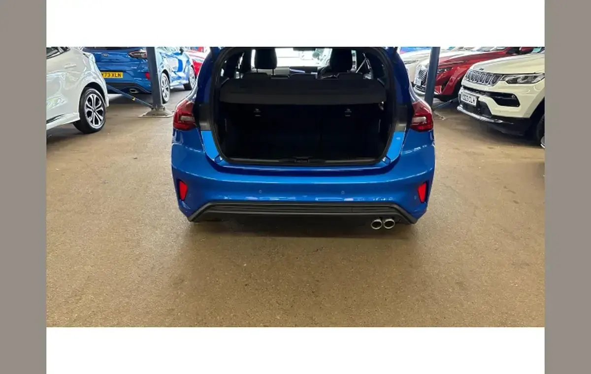 New Ford Focus ST-Line 155 HP (114 kW) 2026 Blue Hatchback