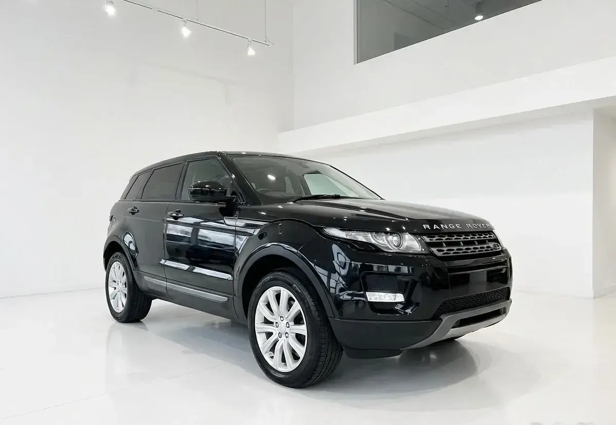 Used Land Rover Range Rover evoque Pure 188 HP (138 kW) 2014 Black SUV
