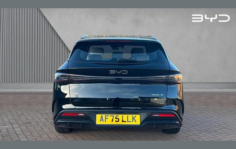 Used BYD Seal Boost 180 HP (132 kW) 2025 Black Estate