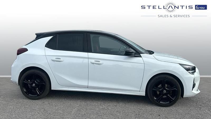 Used Vauxhall Corsa 74 HP (54 kW) 2023 White Hatchback