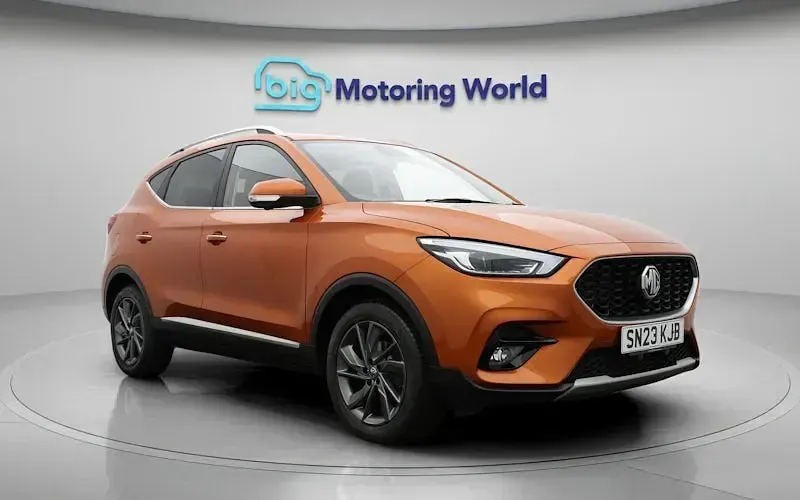 Usado MG ZS Exclusive 111 HP (81 kW) 2023 Laranja SUV