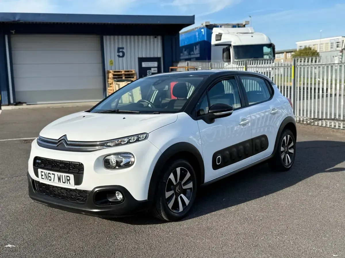 Usado Citroën C3 Feel 68 HP (50 kW) 2018 Branco Citadino