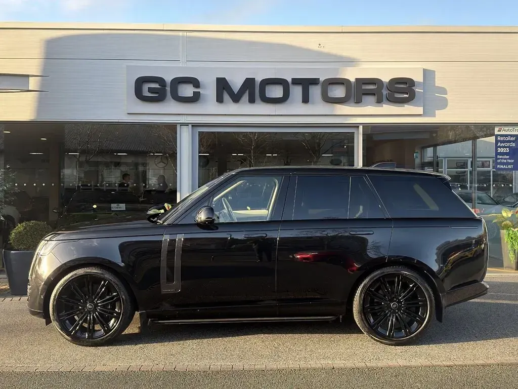Used Land Rover Range Rover Autobiography 530 HP (389 kW) 2022 Black SUV