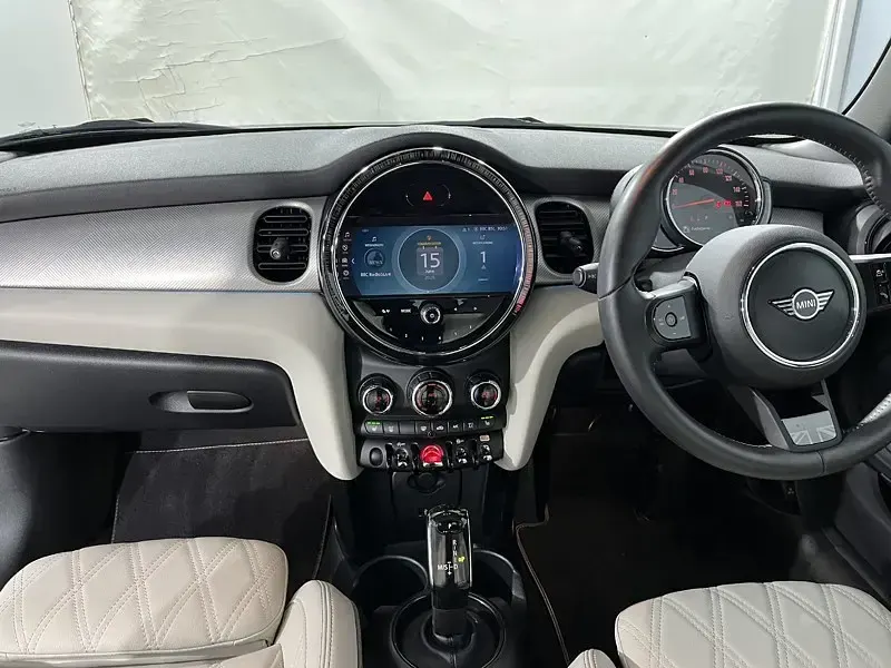 Used Mini Cooper Exclusive 134 HP (98 kW) 2022 Black Hatchback