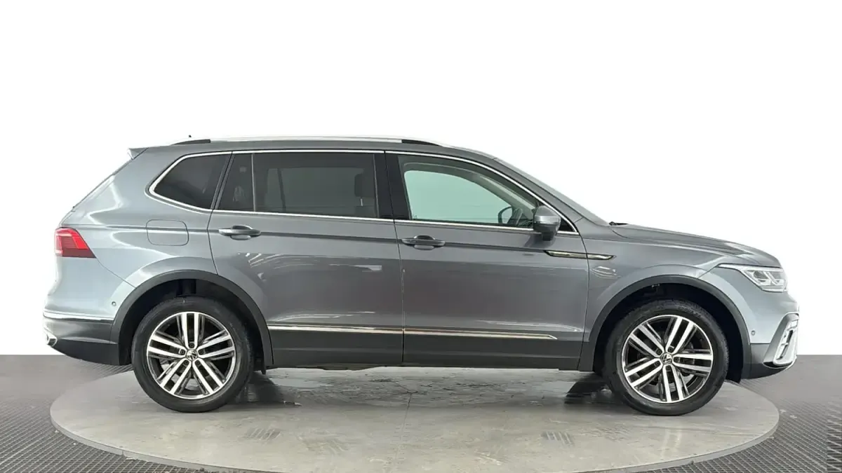 Used VW Tiguan Allspace Elegance 150 HP (110 kW) 2021 Grey SUV