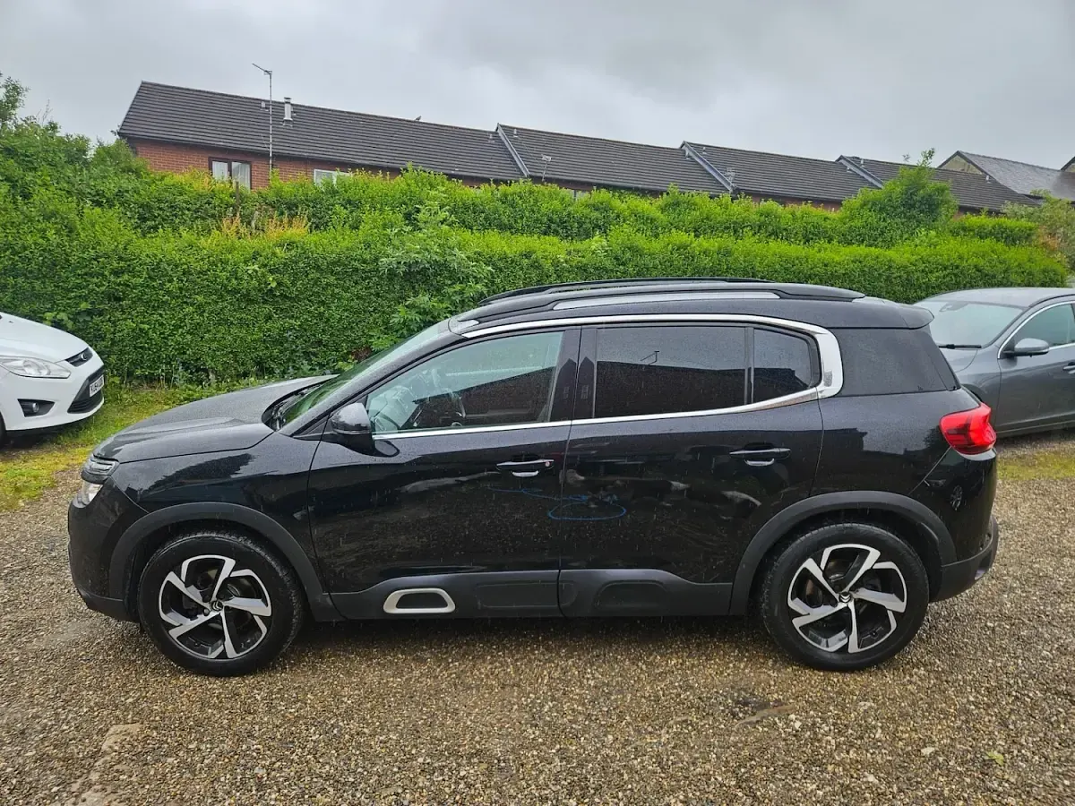 Used Citroën C5 Flair 2019 Pearl black Hatchback