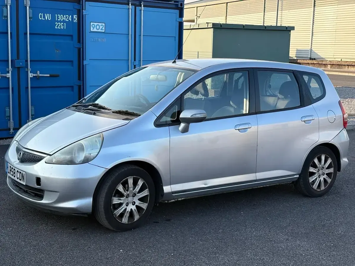 Used Honda Jazz SE 81 HP (59 kW) 2008 Silver Hatchback