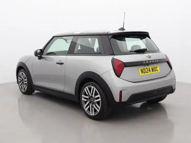 Used Mini Cooper S Hatch 201 HP (147 kW) 2024 Silver Hatchback
