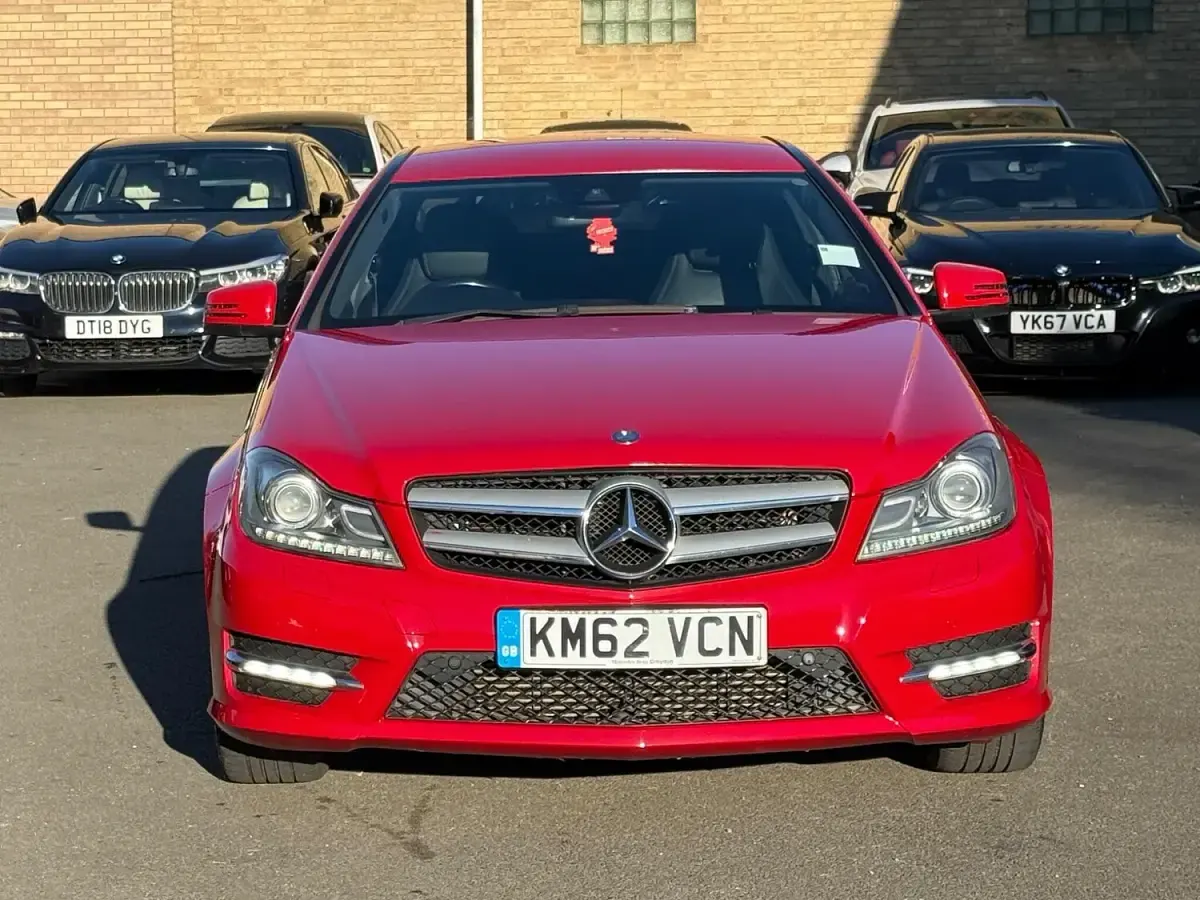 Begagnad Mercedes C250 AMG 204 HK (150 kW) 2012 Röd Sportkupé