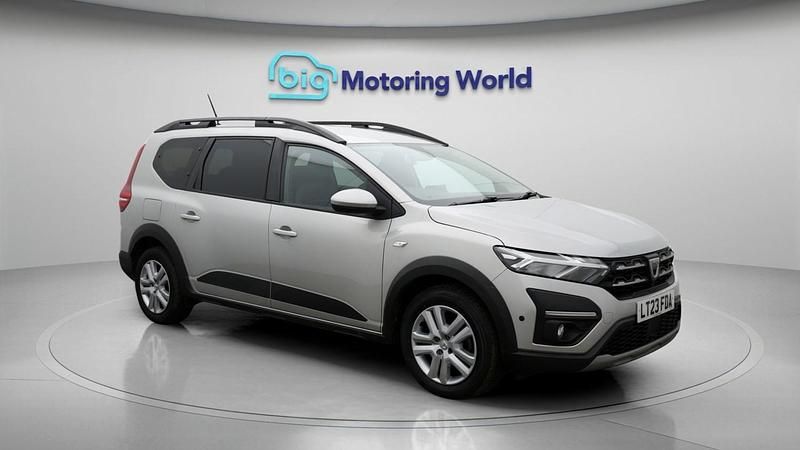 Used Dacia Jogger Comfort 110 HP (80 kW) 2022 Grey MPV