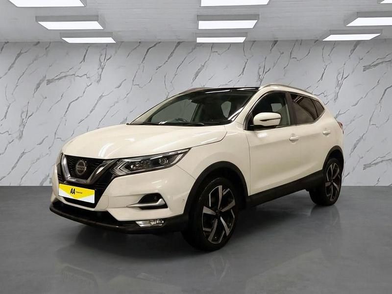 Used Nissan Qashqai S 140 HP (102 kW) 2019 White SUV