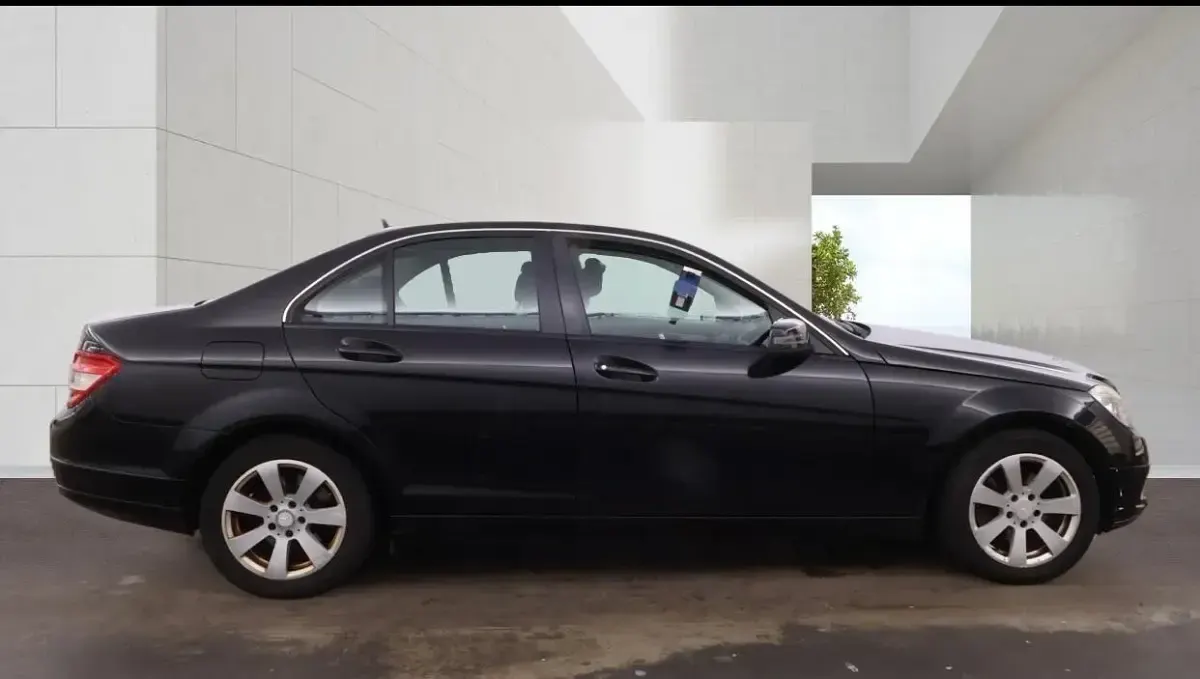 Used Mercedes C220 SE 170 HP (125 kW) 2009 Black Sedan