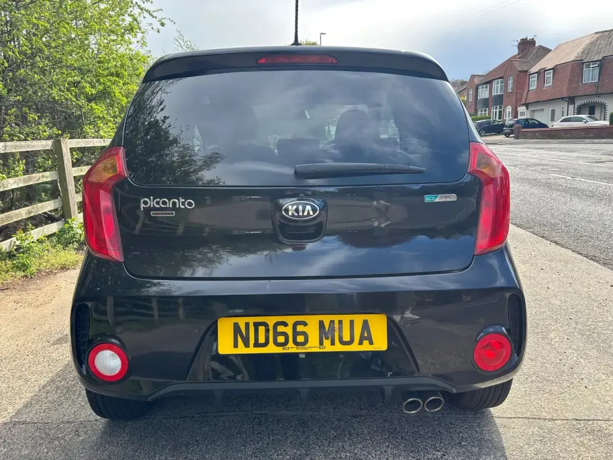 Second-hand Kia Picanto 84 CP (61 kW) 2016 Negru Hatchback