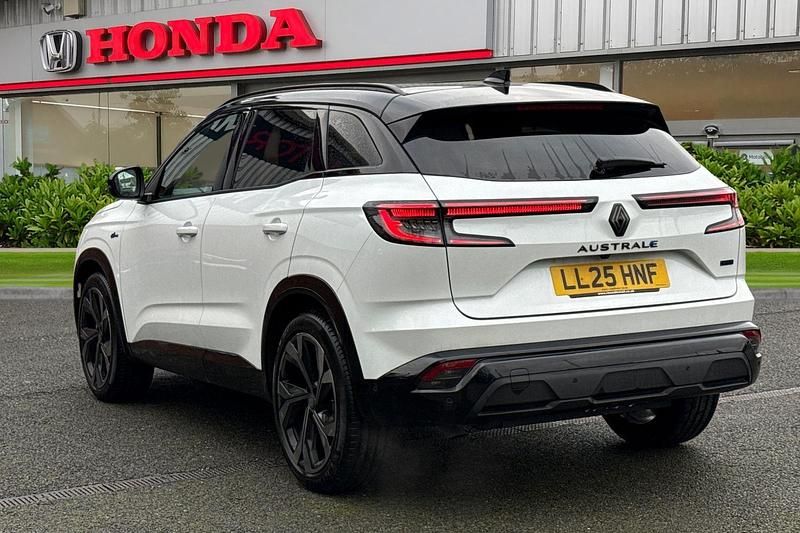 Used Renault Austral Iconic Esprit Alpine 2025 White SUV