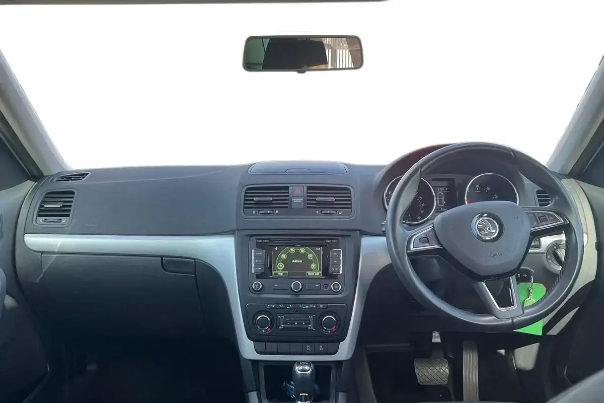 Gebraucht Skoda Yeti Sport 2015 Weiß SUV
